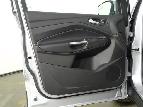 Used 2018 Ford Escape Titanium image 18