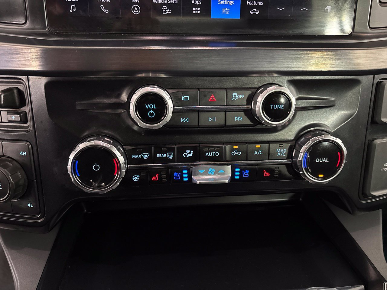 Used 2025 Ford F250 Lariat w/ Chrome Package AWD/4WD image 15