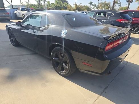 Used 2014 Dodge Challenger SXT Plus RWD image 4