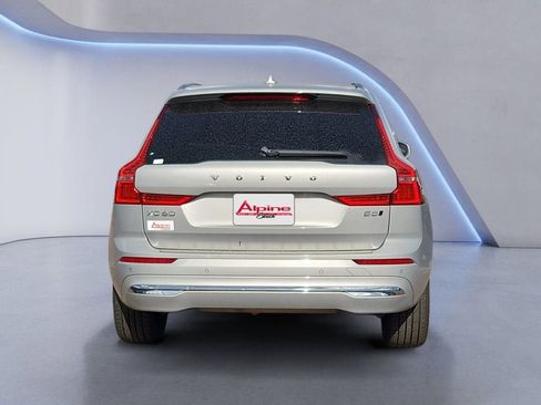 Used 2022 Volvo XC60 B5 Inscription w/ Advanced Package image 4