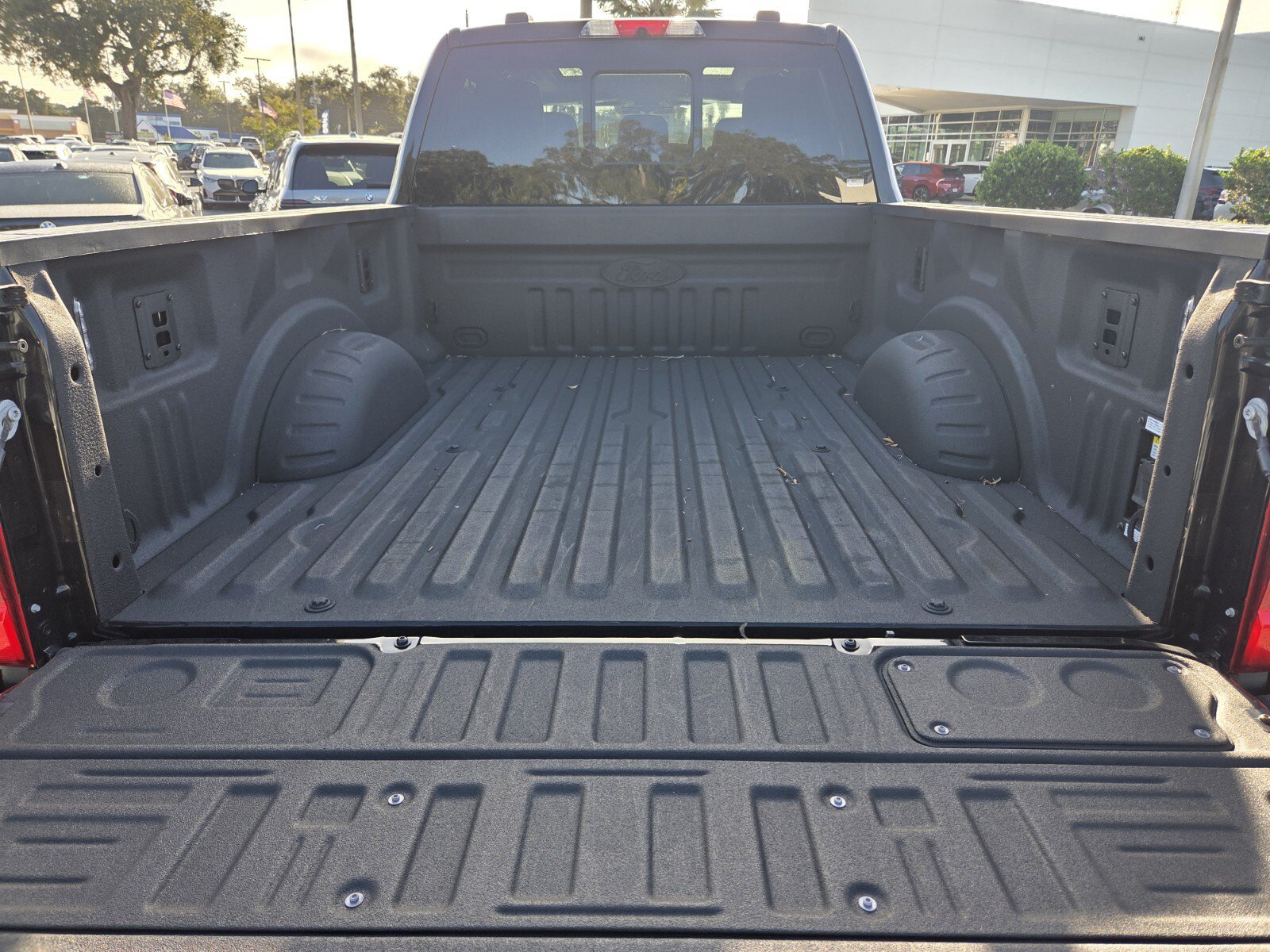 Used 2024 Ford F250 Lariat w/ Lariat Ultimate Package AWD/4WD image 7