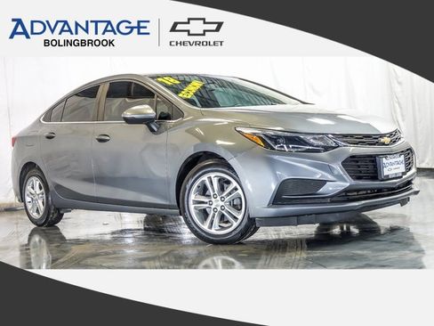 Used 2018 Chevrolet Cruze LT w/ Convenience Package image 1