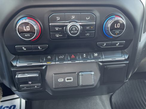 Used 2019 Chevrolet Silverado 1500 LT w/ Texas Edition image 29