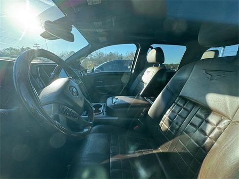 Used 2021 Nissan Titan Platinum Reserve w/ Moonroof Package image 8