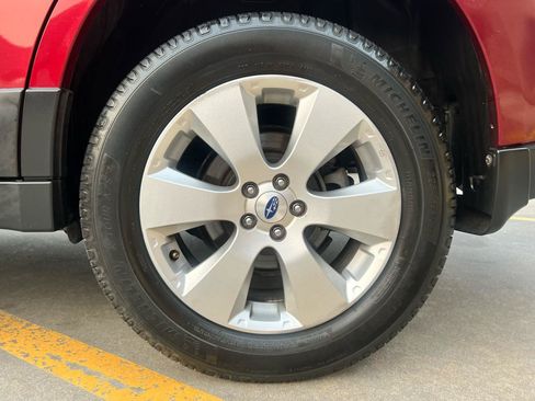 Used 2012 Subaru Outback 2.5i Limited AWD/4WD image 38