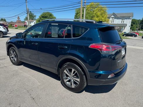 Used 2017 Toyota RAV4 XLE w/ Plus Special Value Package AWD/4WD image 9