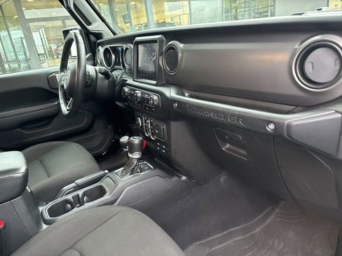 Used 2023 Jeep Wrangler Unlimited w/ Cold Weather Group image 23