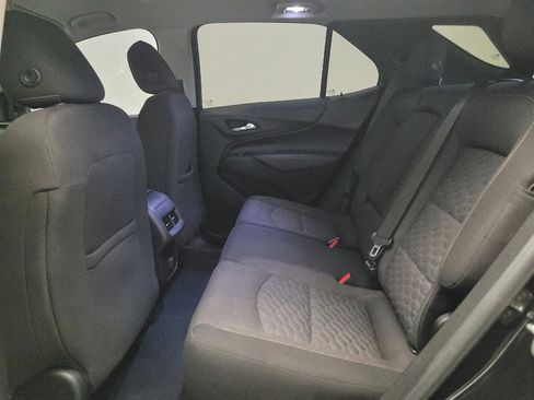 Used 2018 Chevrolet Equinox LT FWD image 18