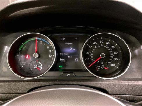 Used 2019 Volkswagen e-Golf SE w/ Driver Assistance Package image 13
