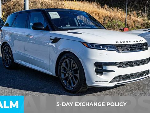 Used 2023 Land Rover Range Rover Sport SE Dynamic image 3