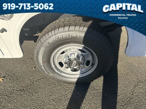 New 2026 Ford F250 XL w/ XL Chrome Package image 13