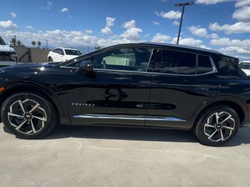 Used 2025 Chevrolet Equinox EV LT w/ Convenience Package image 5