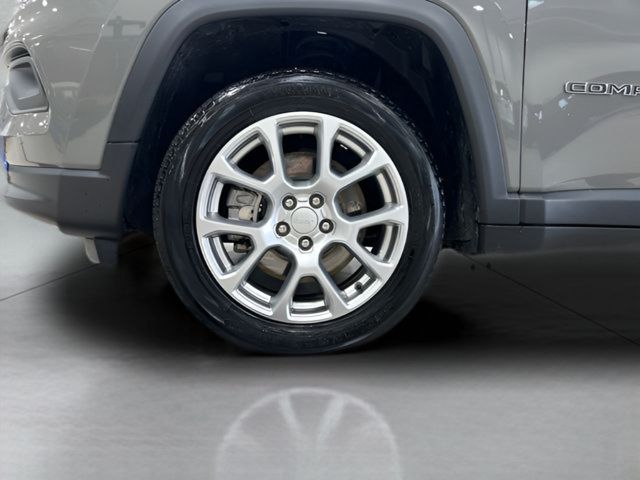 Used 2023 Jeep Compass Latitude AWD/4WD image 22