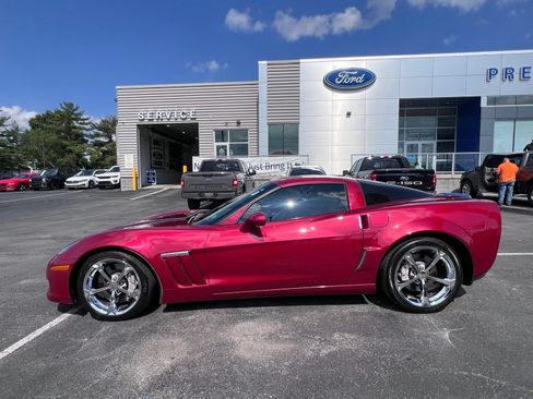 Used 2012 Chevrolet Corvette Grand Sport w/ 3LT Preferred Equipment Group RWD image 3