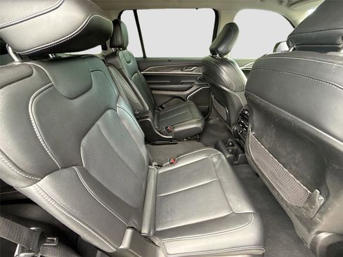 Used 2022 Jeep Grand Cherokee L Limited w/ Luxury Tech Group II RWD image 27
