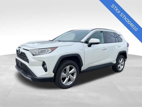 Used 2019 Toyota RAV4 Limited image 3