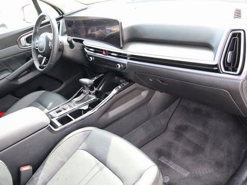 New 2025 Kia Sorento SX FWD image 10