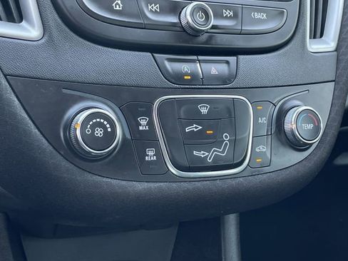 Used 2021 Chevrolet Malibu LS image 18