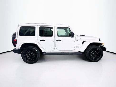Used 2023 Jeep Wrangler Unlimited Sahara w/ Cold Weather Group AWD/4WD image 10