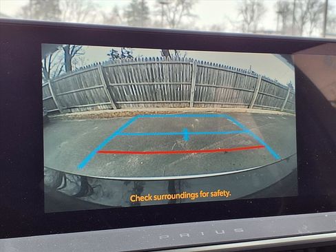 Used 2024 Toyota Prius XLE image 8