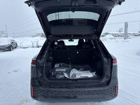 New 2026 Volkswagen Tiguan SE R-Line image 17