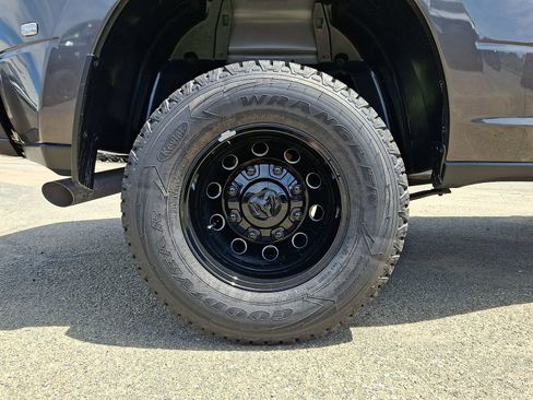 New 2026 RAM 3500 Big Horn AWD/4WD image 6