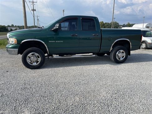 Used 2004 Dodge Ram 2500 Truck SLT w/ Trailer Tow Group AWD/4WD image 2
