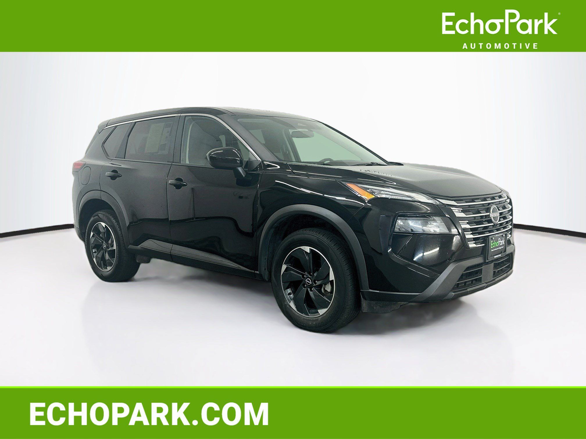 Used 2025 Nissan Rogue SV AWD/4WD image 1