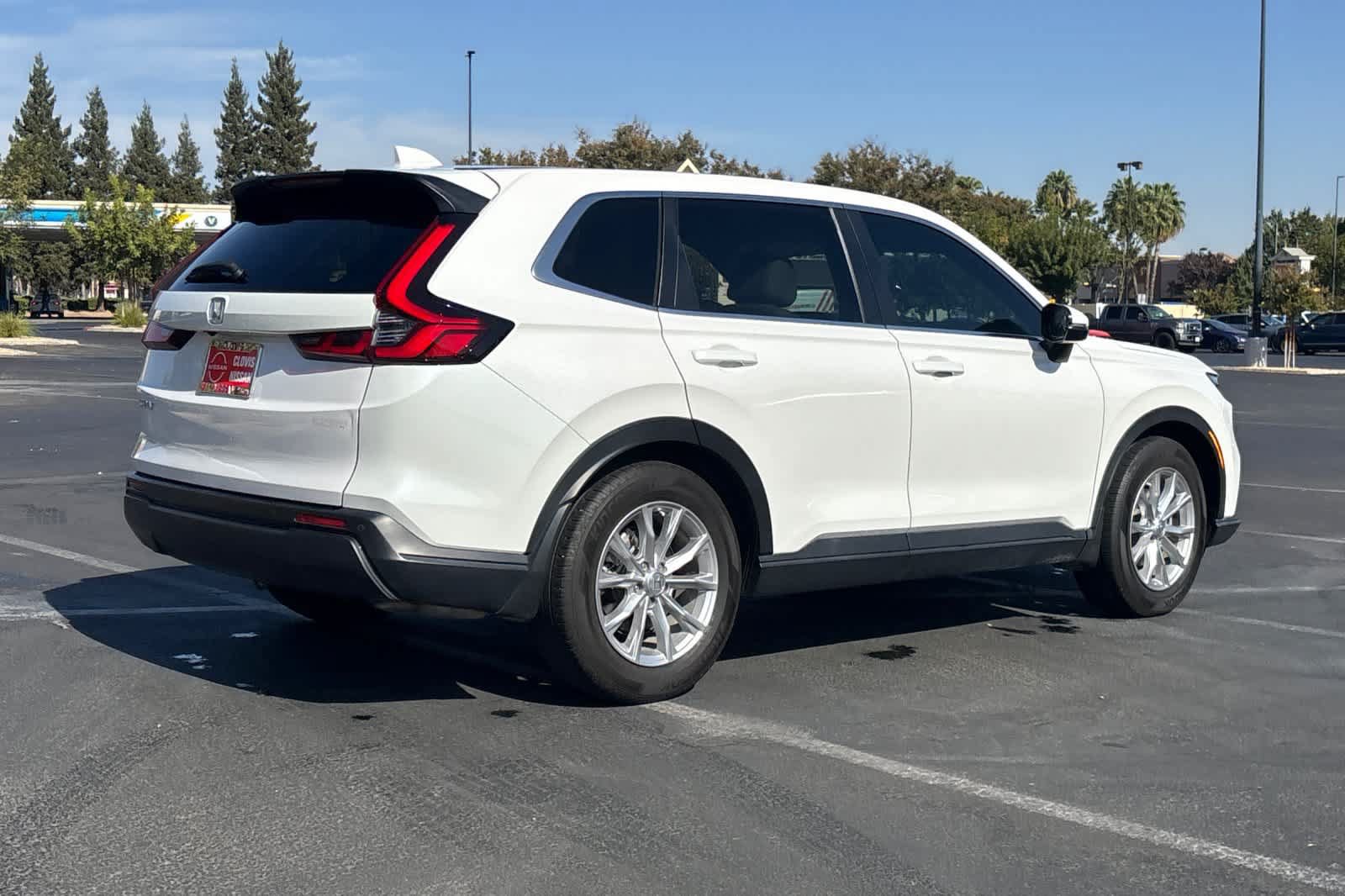 Used 2024 Honda CR-V EX-L image 2