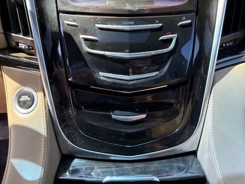 Used 2018 Cadillac Escalade ESV Platinum image 16