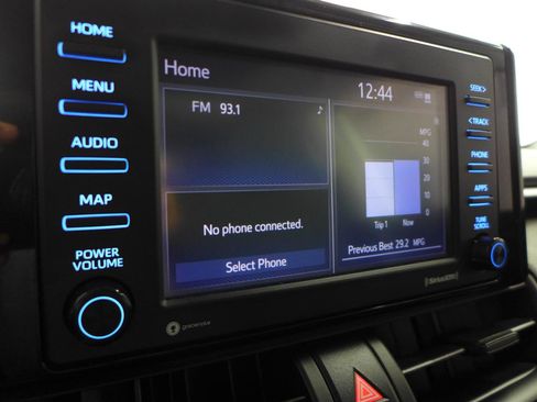Used 2021 Toyota RAV4 XLE w/ Convenience Package FWD image 29