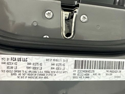 Used 2019 Chrysler 300 Touring RWD image 11