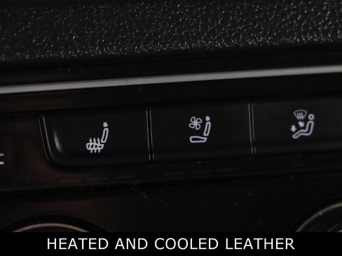 Used 2020 Volkswagen Atlas Cross Sport SEL Premium R-Line image 21