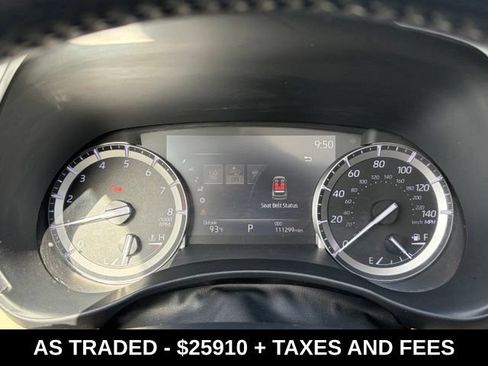 Used 2022 Toyota Highlander XLE FWD image 20