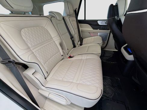 Used 2023 Lincoln Navigator Black Label AWD/4WD image 14