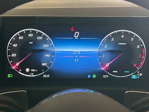 New 2025 Mercedes-Benz GLB 250 4MATIC image 23