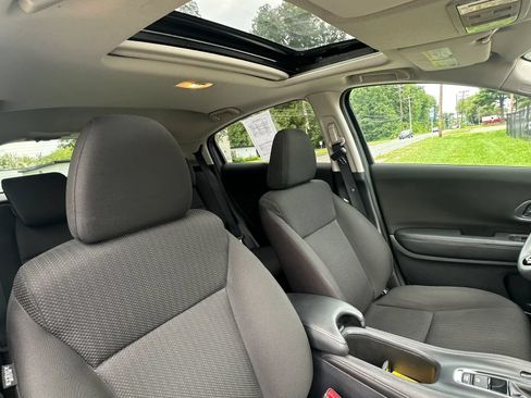 Used 2016 Honda HR-V EX image 33