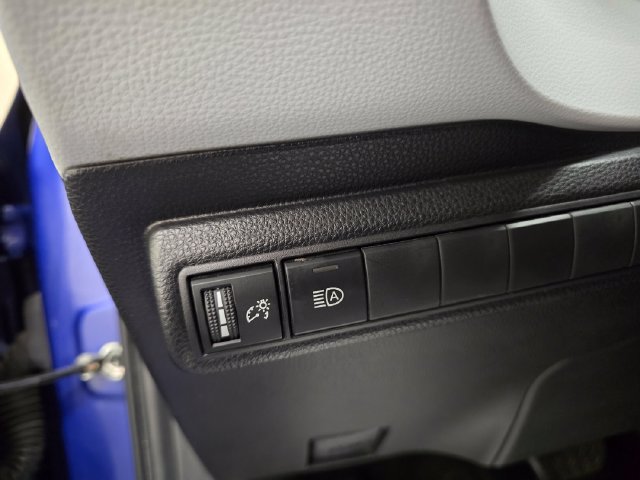 Used 2023 Toyota Corolla SE FWD image 14