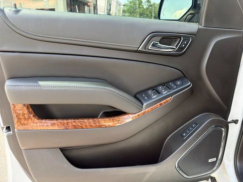 Used 2017 Chevrolet Tahoe Premier RWD image 28