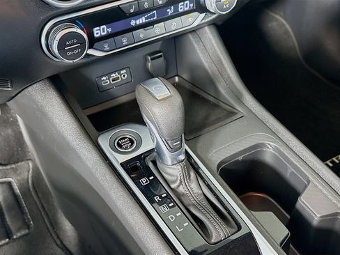 Used 2022 Nissan Sentra SV w/ All-Weather Package FWD image 16