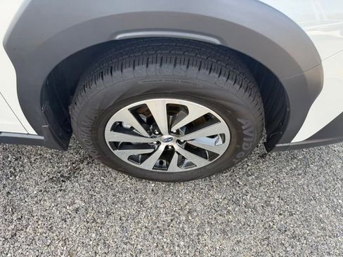 Certified 2025 Subaru Outback Premium AWD/4WD image 17