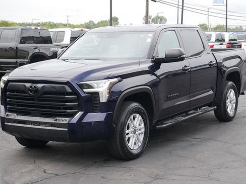 Used 2023 Toyota Tundra SR5 w/ SR5 Premium Package AWD/4WD image 8