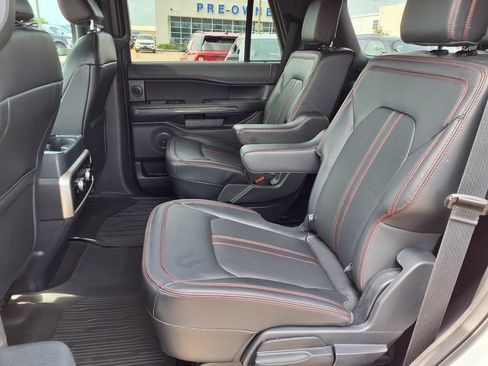 Used 2024 Ford Expedition Limited RWD image 25