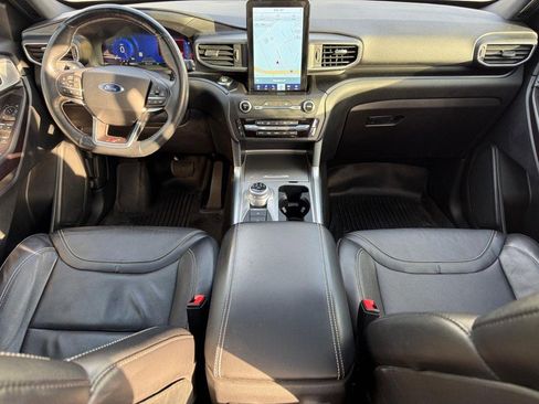 Certified 2020 Ford Explorer ST w/ ST Street Pack image 17