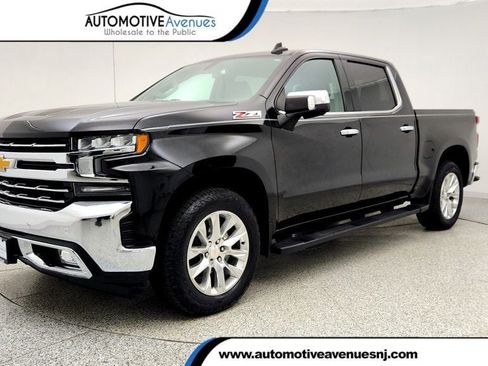 Used 2022 Chevrolet Silverado 1500 LTZ AWD/4WD image 1