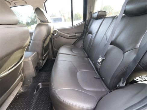 Used 2010 Nissan Xterra SE image 4