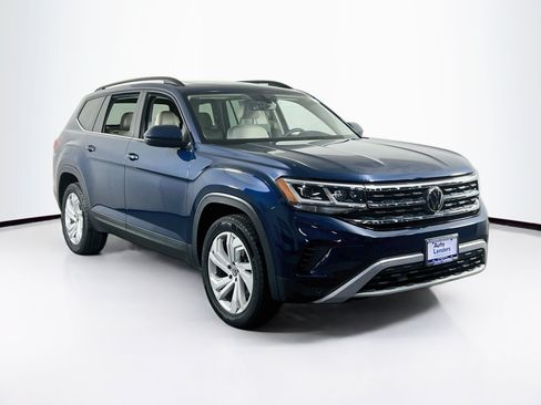 Used 2023 Volkswagen Atlas SE AWD/4WD image 3