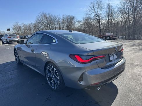 Used 2025 BMW 430i Coupe w/ Convenience Package image 3