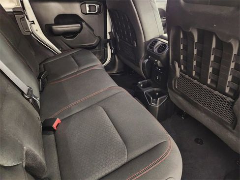 Used 2018 Jeep Wrangler Unlimited Rubicon w/ Dual Top Group image 30