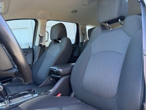 Used 2017 Chevrolet Traverse LT image 13